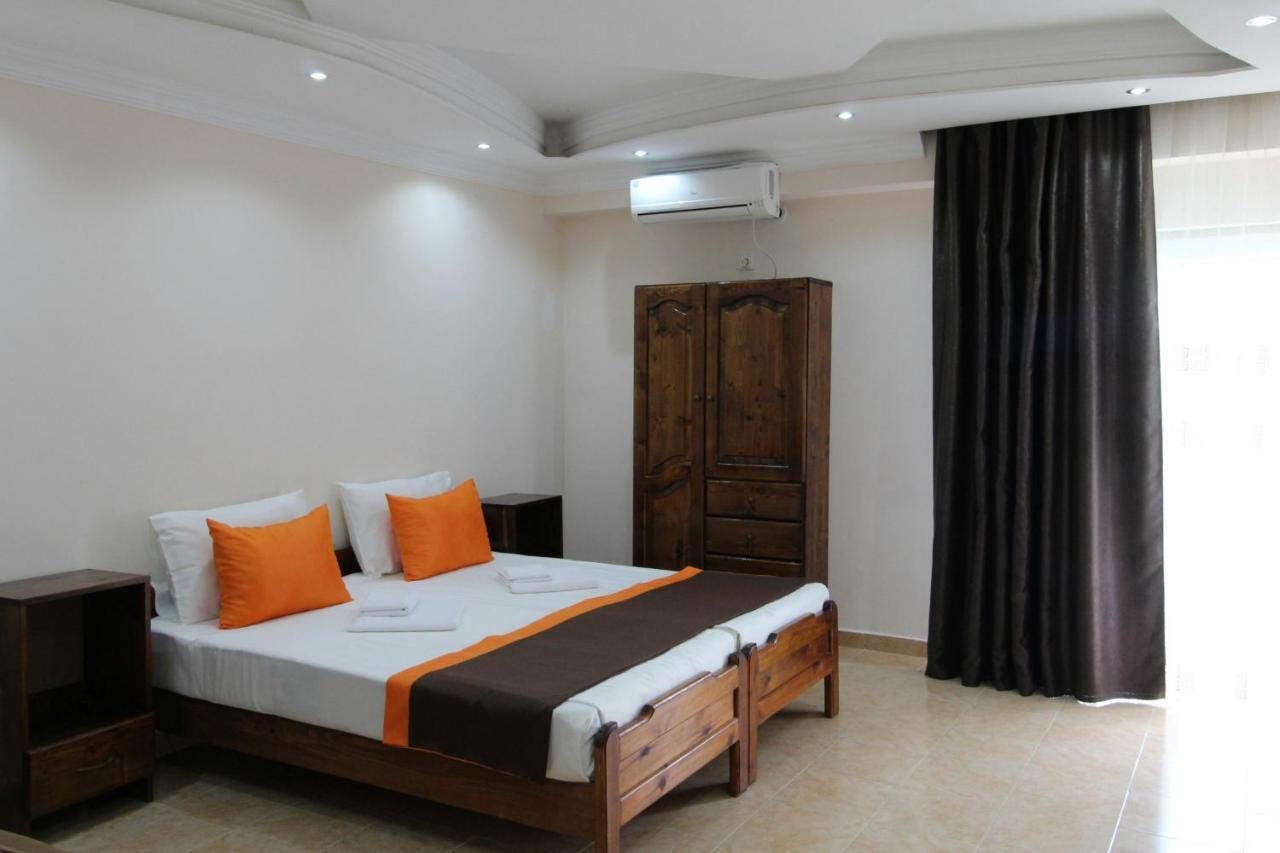 Saba Hotel Sekvetili Kültér fotó