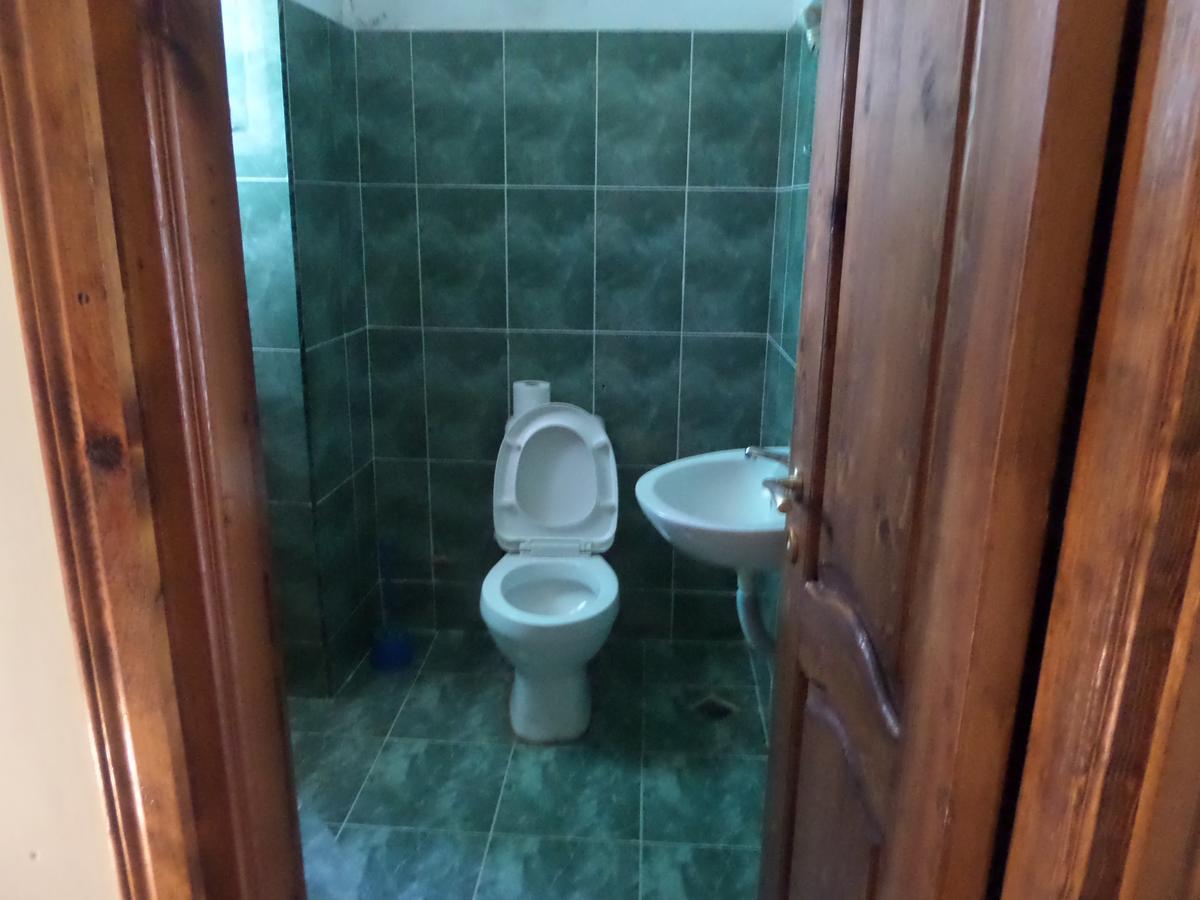 Saba Hotel Sekvetili Kültér fotó