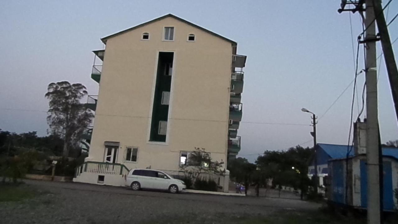 Saba Hotel Sekvetili Kültér fotó