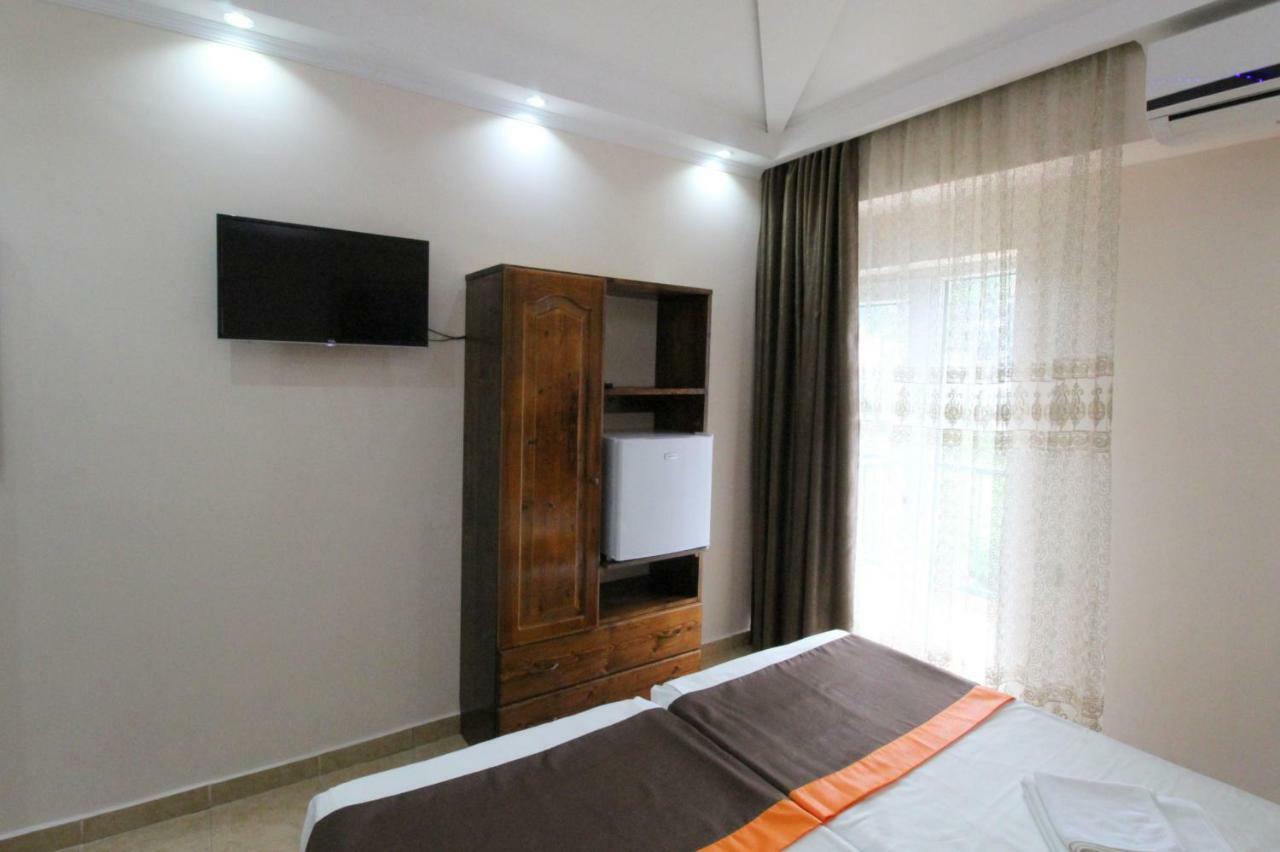 Saba Hotel Sekvetili Kültér fotó