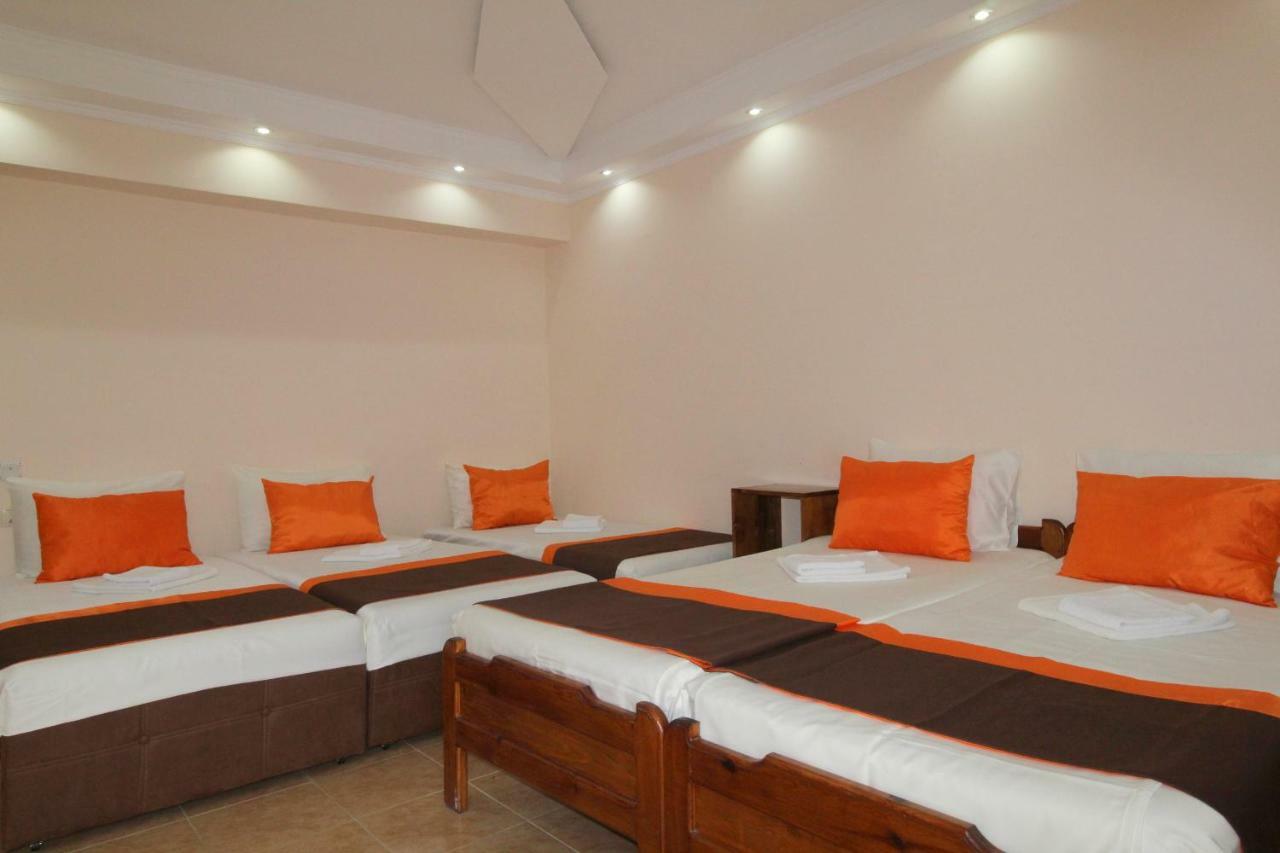 Saba Hotel Sekvetili Kültér fotó