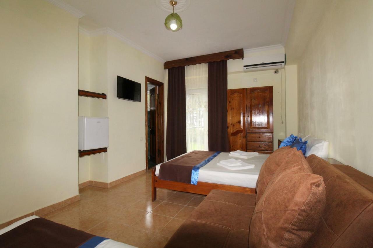 Saba Hotel Sekvetili Kültér fotó